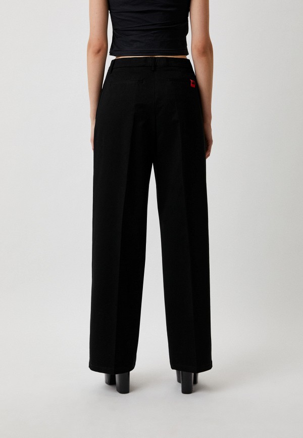 фото Брюки love moschino