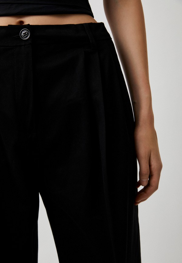 фото Брюки love moschino