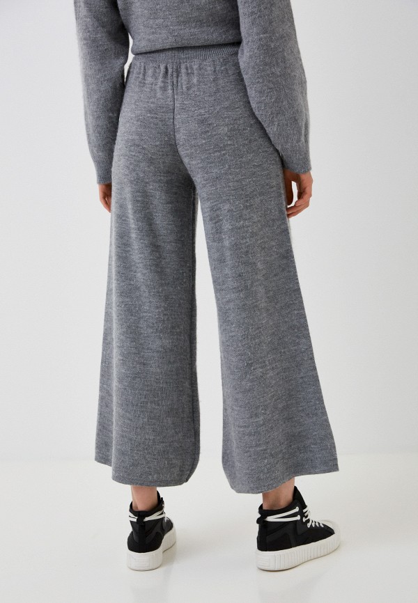 фото Брюки j.b4