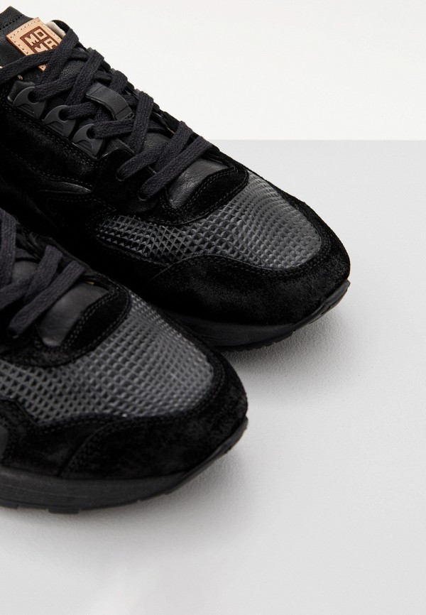 фото Кроссовки moma