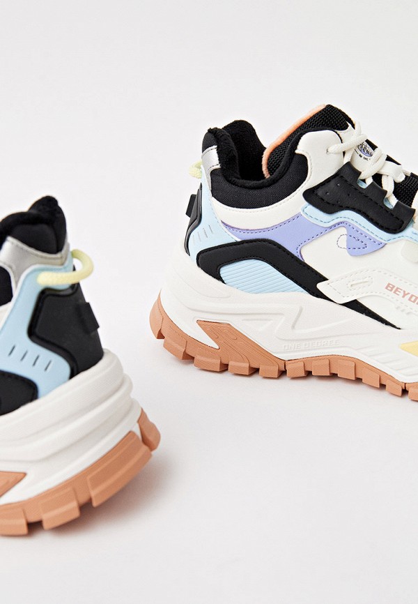 фото Кроссовки 361