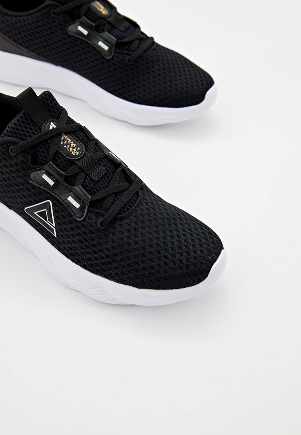 фото Кроссовки peak