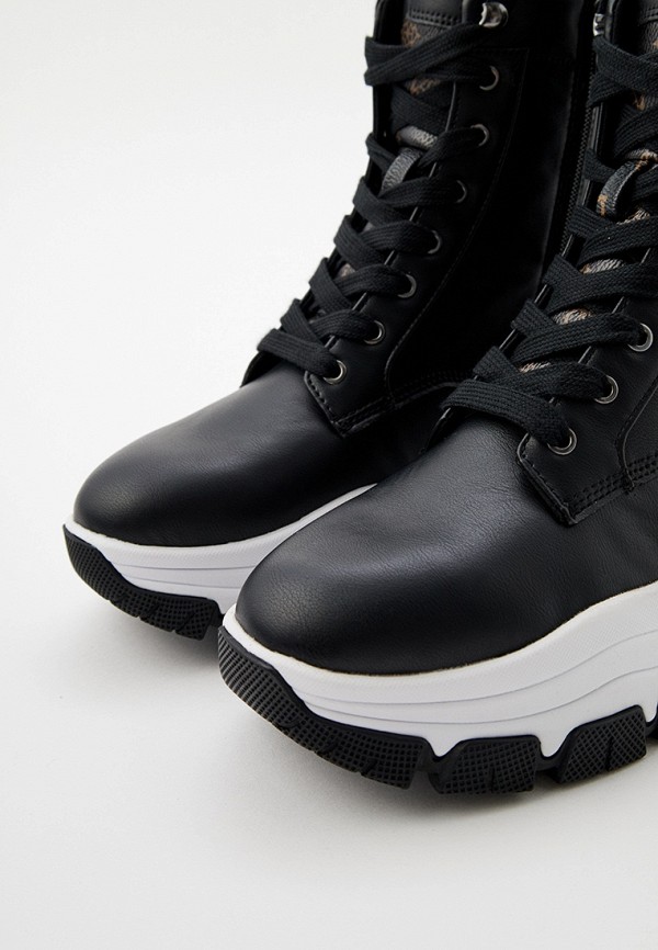 фото Кроссовки guess