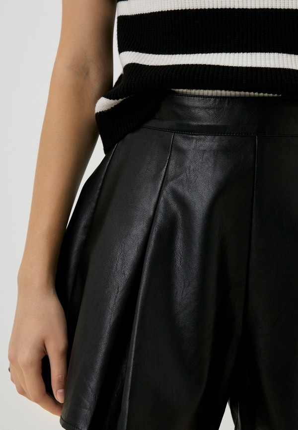 фото Шорты leotra