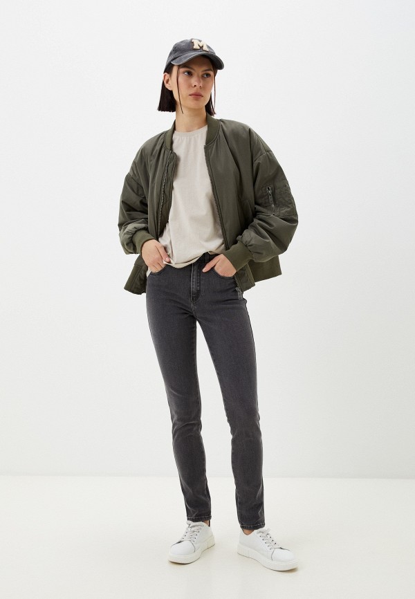 фото Джинсы wrangler