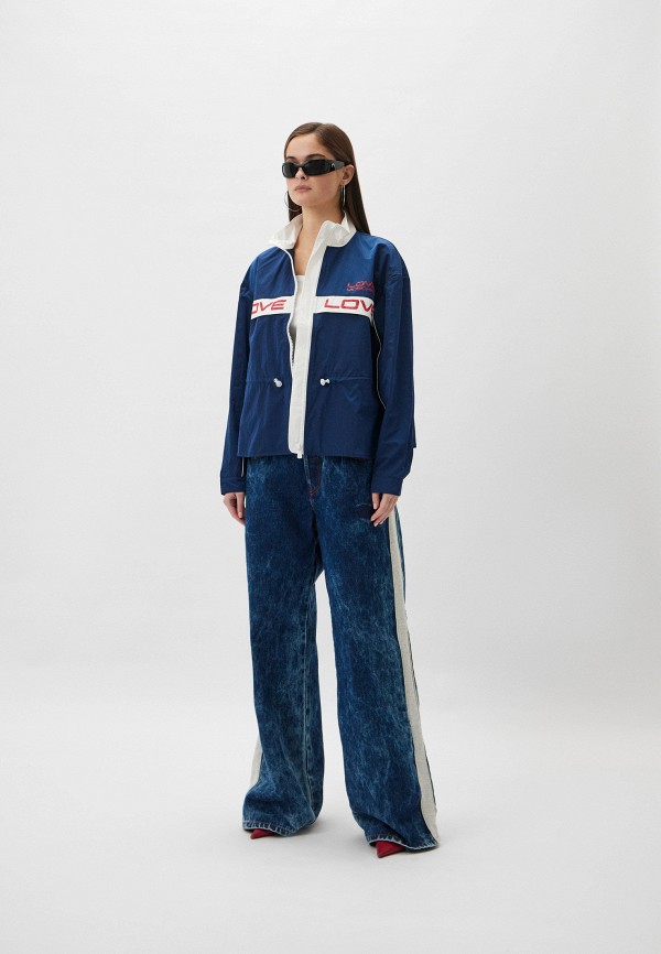 фото Ветровка love moschino