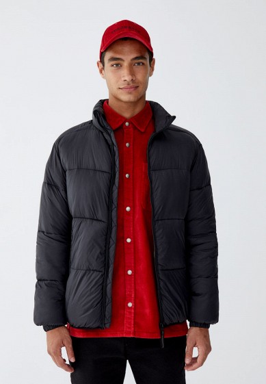 Куртка утепленная, Pull&Bear, цвет: черный. Артикул: IX001XM000QI. Одежда / Верхняя одежда / Пуховики и зимние куртки