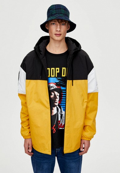 Куртка утепленная, Pull&Bear, цвет: желтый. Артикул: IX001XM001AH. Одежда / Верхняя одежда / Пуховики и зимние куртки