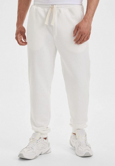 Белые мужские брюки для спорта — купить в интернет-магазине Ламода