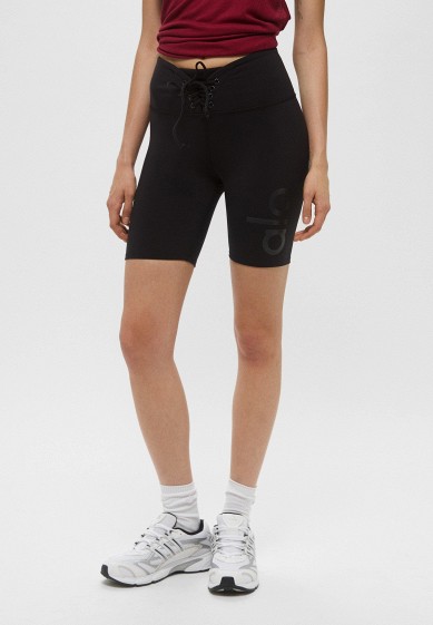 Sportchi porno videolar Katta sik bilan sikishadi