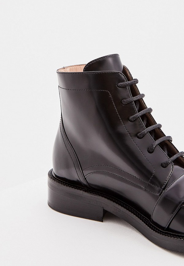 Inch2 boots shop