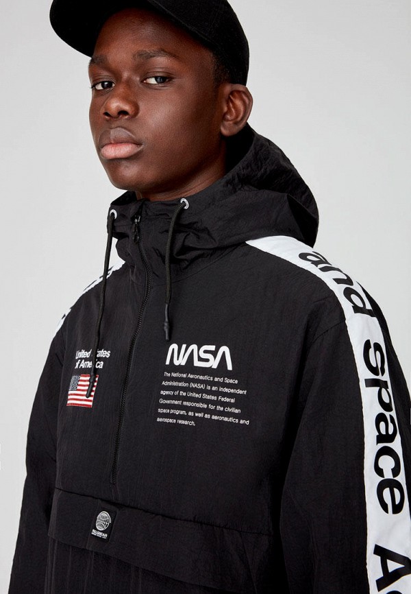 Pull Bear NASA