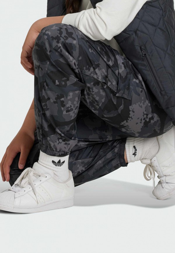 adidas Брюки - Allover Print Cargo - фото 5