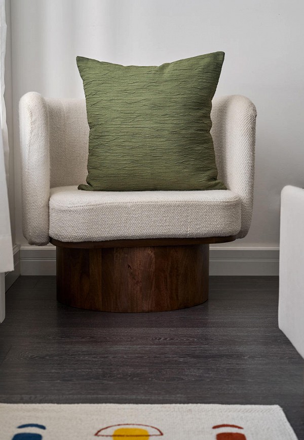 Moroshka Подушка декоративная - жатая фактура ткани Kira 50х50 см - фото 1