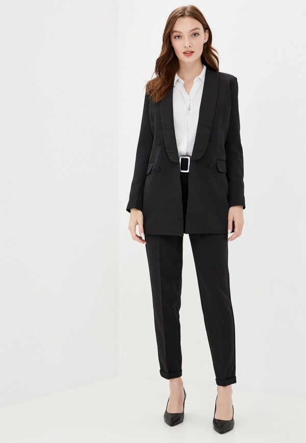 Синий костюм женский. Одежда на ламода для женщин брючный костюм. Женщина в строгом костюме. Ламода брючный костюм женский голубой цвет. Брючный костюм красного цвета.