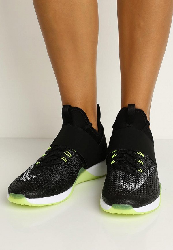 Air zoom sales strong