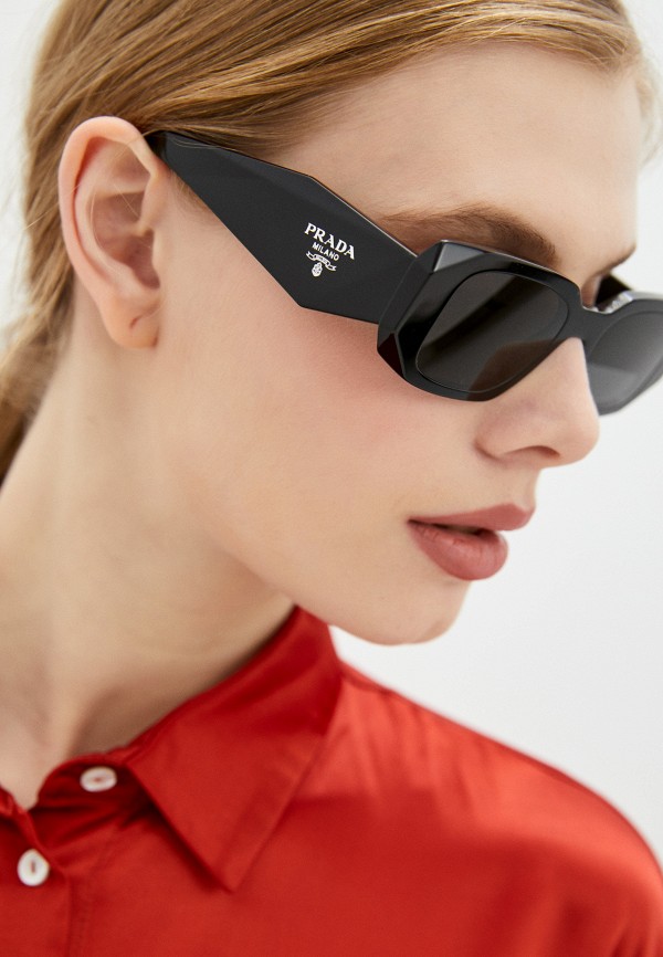 Prada Очки солнцезащитные - PR 17WS 1AB5S0 - фото 6