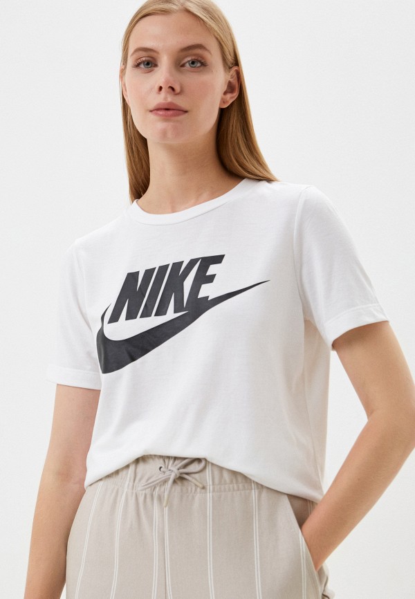 Nike Футболка - Sportswear Essential Women's T-Shirt - фото 1