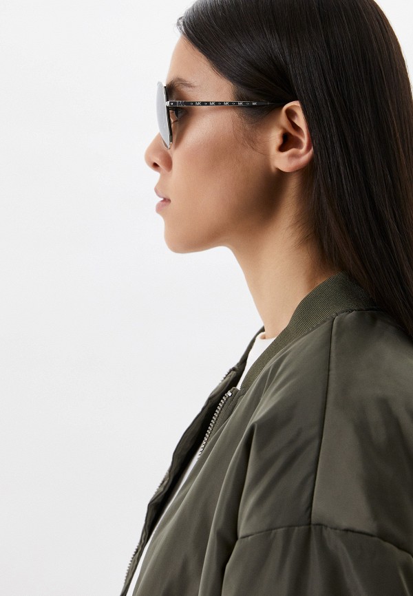 Michael Kors Очки солнцезащитные - CHELSEA BRIGHT MK1101B 11536G - фото 6