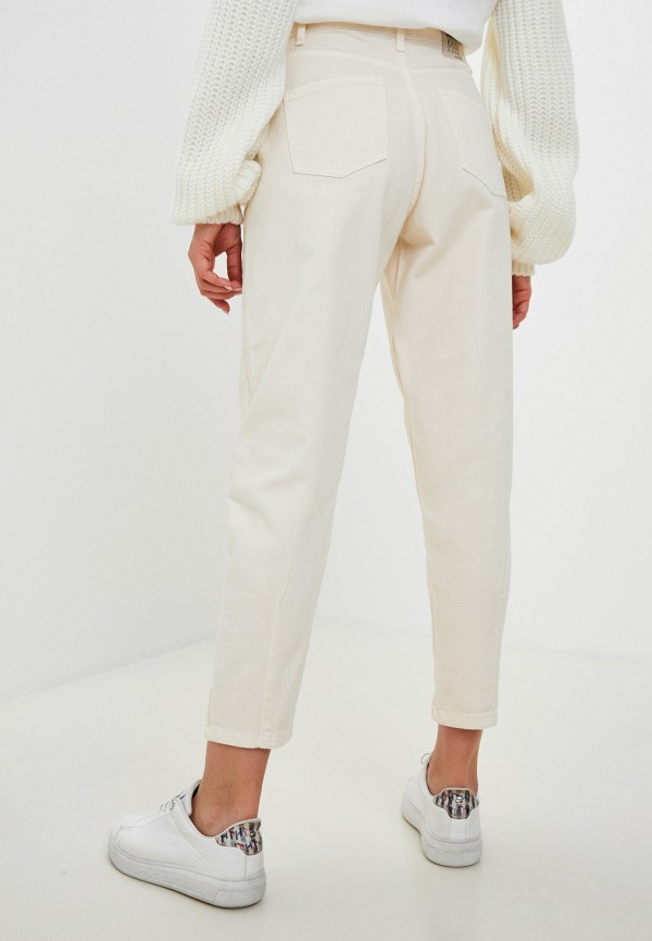 J.B4 Джинсы - фото 3