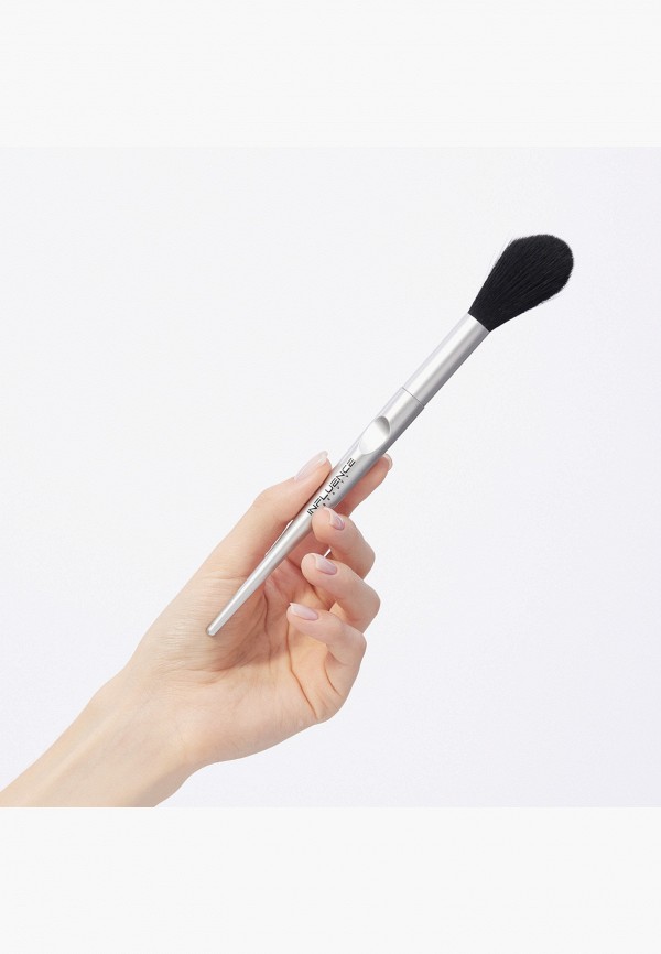 Influence Beauty Кисть для лица - "UT-29R" кисть-факел для пудровых текстур, нанесение и растушевка продуктов с рассыпчатой текстурой на профессиональном уровне, 1 шт - фото 5