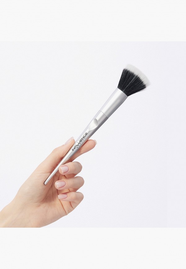 Influence Beauty Кисть для лица - "FD-36R", базовая кисть-дуофибра,для тональной основы, идеальное покрытие без полос и эффекта маски, растушевка сухих и кремовых текстур, 1 шт   для тональной основы - фото 5