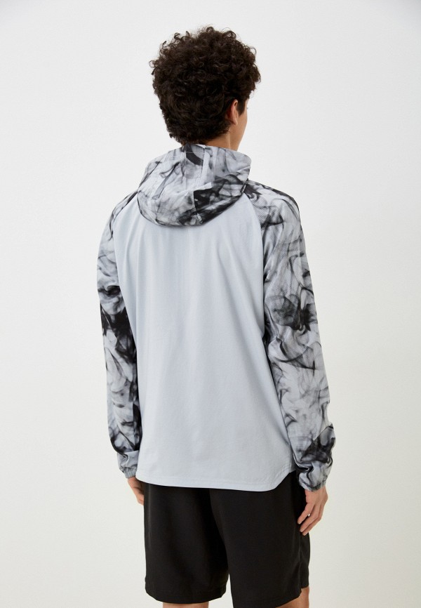 PUMA Ветровка - RUN FAVORITE AOP WOVEN JACKET Platinum G - фото 3