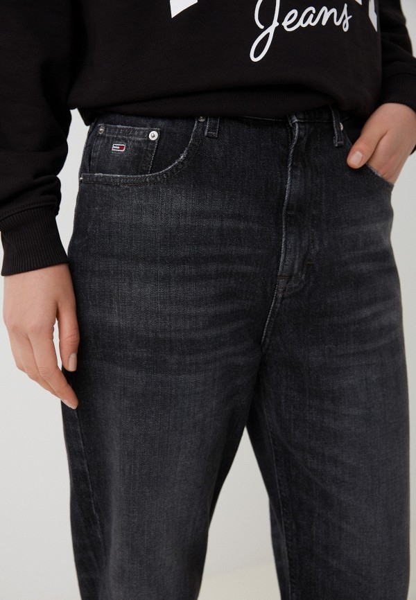 Джинсы Tommy Jeans MOM JEAN, цвет: серый, RTLACU655701 — купить в ...