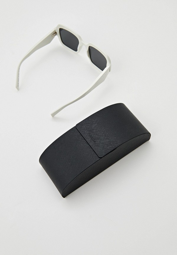 Prada Очки солнцезащитные - PR 28ZS 17K08Z - фото 4