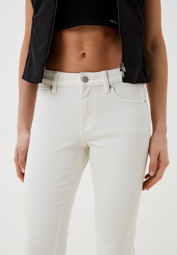 QS by s.Oliver Джинсы - фото 4