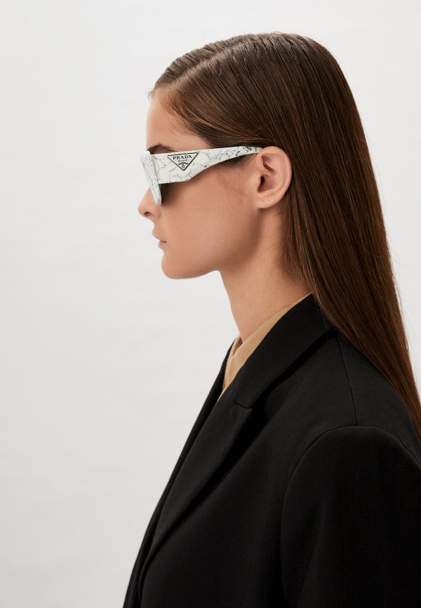 Prada Очки солнцезащитные - PR 13ZS 17D5S0 - фото 6