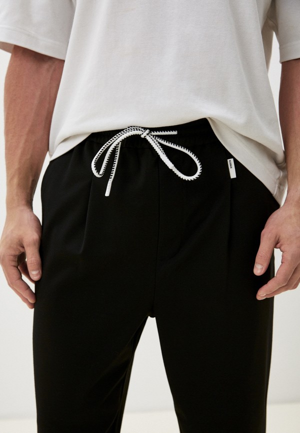 QS by s.Oliver Брюки спортивные - фото 4