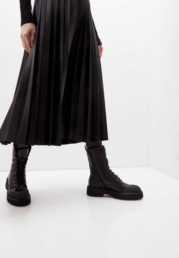 Kennel black hotsell