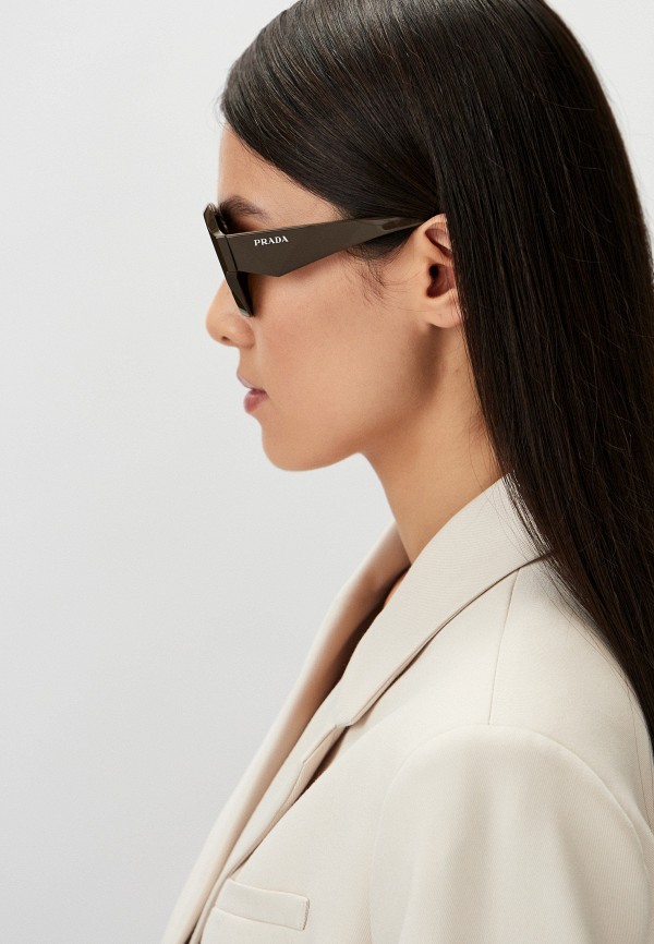 Prada Очки солнцезащитные - PR 28ZS 15L09Z - фото 6