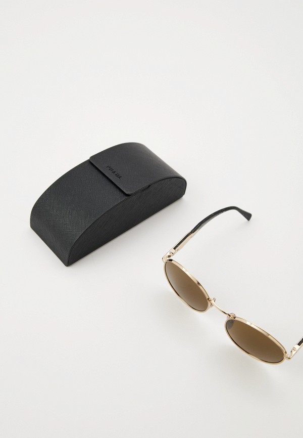 Prada Очки солнцезащитные - PR 56ZS ZVN01T - фото 4