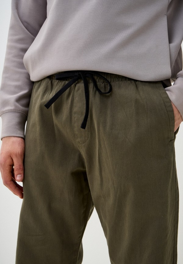 QS by s.Oliver Брюки - фото 4