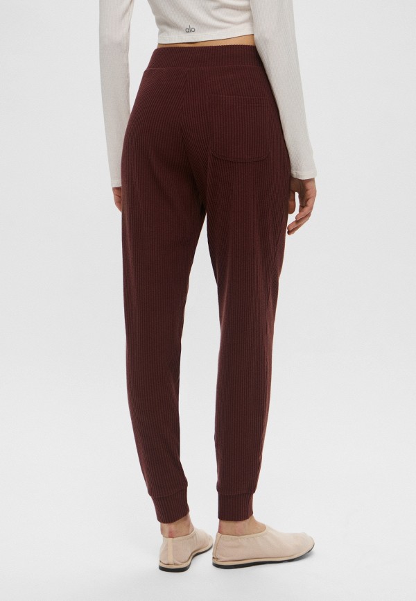 Alo Yoga Брюки спортивные - Muse Sweatpant - фото 3