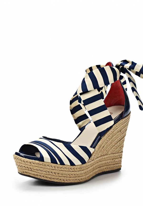 UGG Босоножки - фото 1