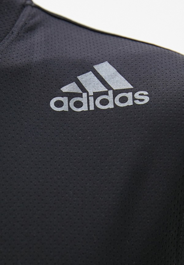 Спортивная футболка adidas