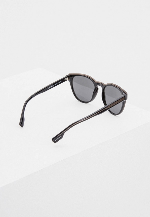 фото Очки солнцезащитные burberry