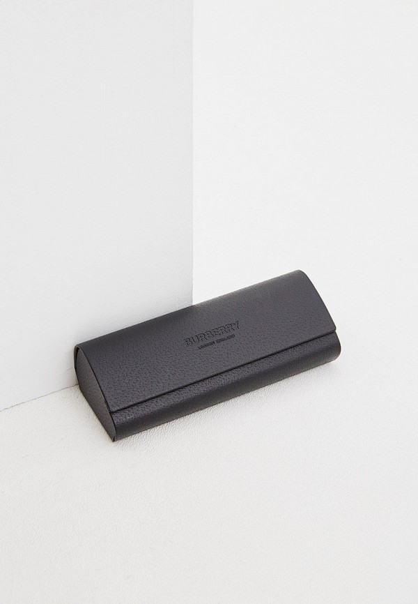 фото Очки солнцезащитные burberry