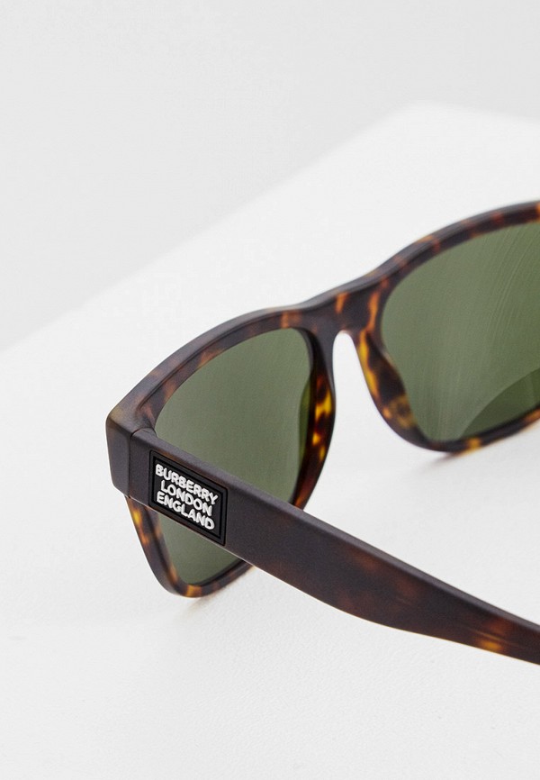 фото Очки солнцезащитные burberry