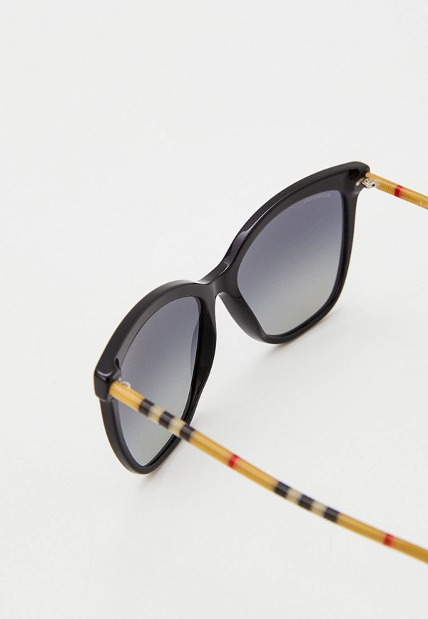 фото Очки солнцезащитные burberry