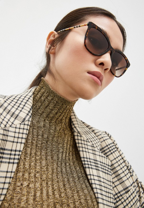 фото Очки солнцезащитные burberry