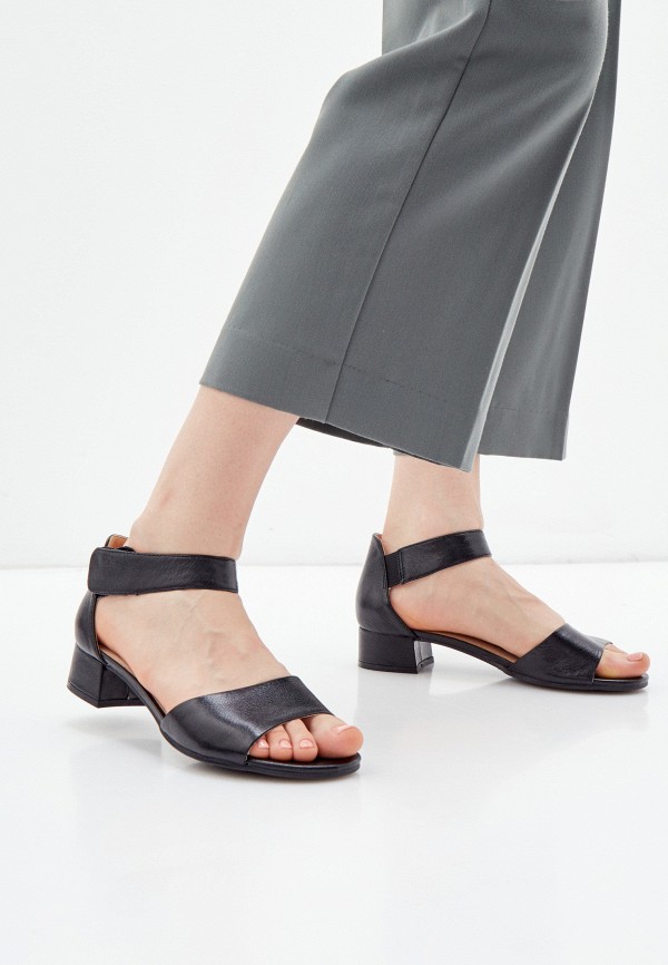 фото Босоножки caprice