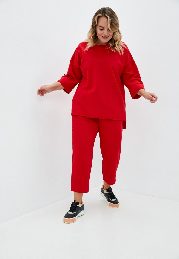 

Костюм спортивный Chic de Femme, Красный