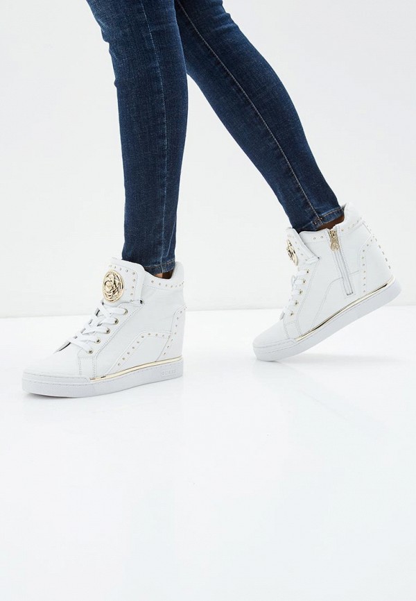 

Кеды на танкетке Guess; Guess GU460AWDPKO2, Белый