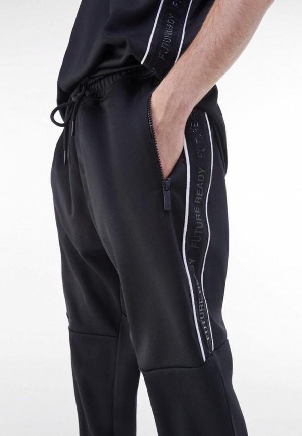 фото Брюки спортивные bershka