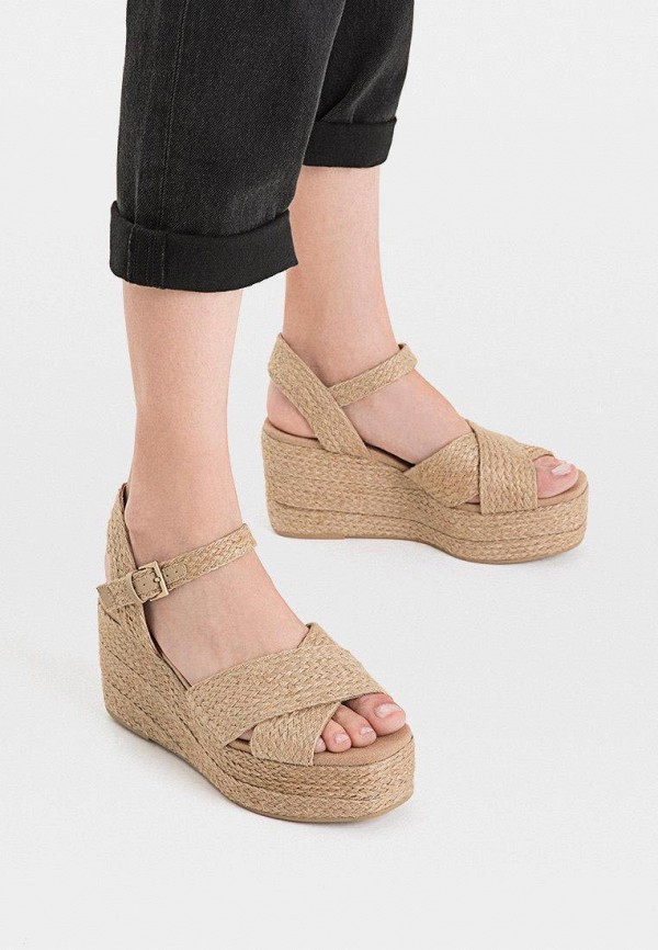 

Босоножки Stradivarius, Бежевый