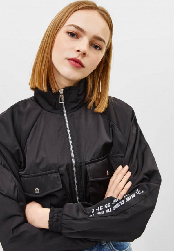 

Ветровка Bershka, Черный